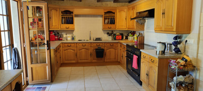 French property for sale in Lorigné, Deux-Sèvres - €445,000 - photo 5