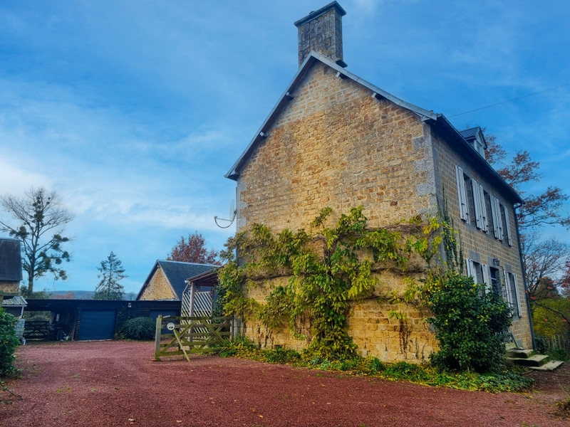 French property for sale in Le Mesnil-Gilbert, Manche - €360,400 - photo 9