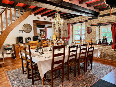 French property for sale in Lassay-les-Châteaux, Mayenne - €468,100 - photo 1