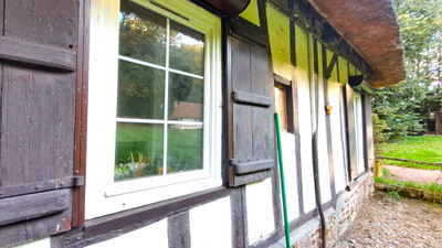 French property for sale in Broglie, Eure - €278,495 - photo 1