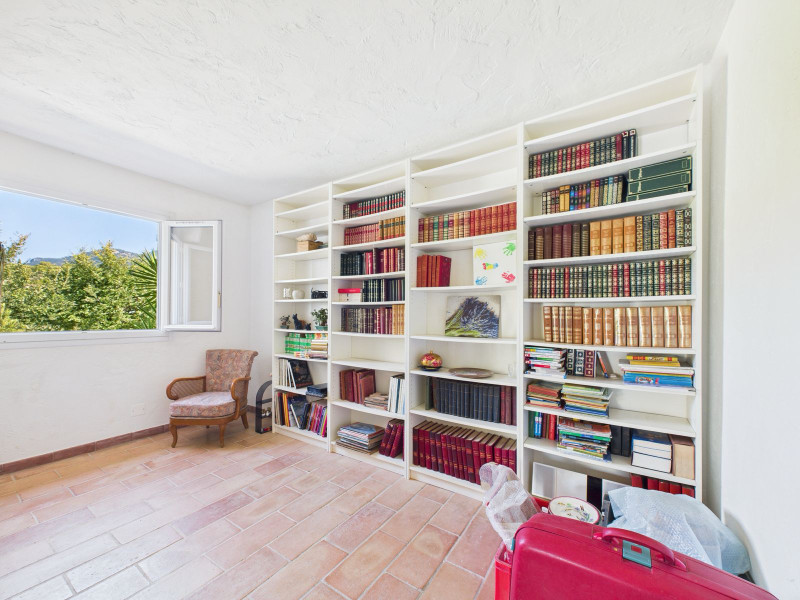 French property for sale in Le Rouret, Alpes-Maritimes - €779,000 - photo 5