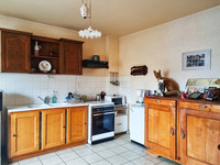 Maison à vendre à Isigny-le-Buat, Manche - 258.100 € - photo 6