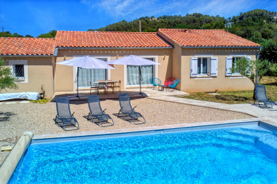 French property for sale in Gargas, Vaucluse - €479,000 - photo 1