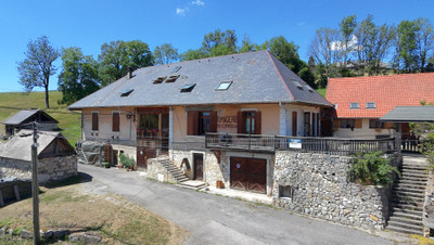Ski property for sale in Aillons Margeriaz - €1,060,000 - photo 0