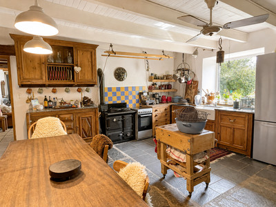 French property for sale in Canihuel, Côtes-d'Armor - €172,800 - photo 2