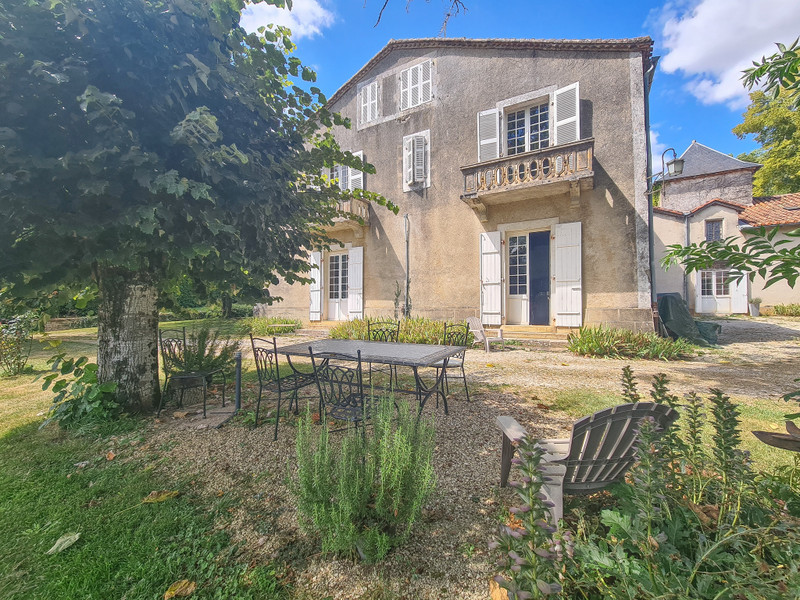 French property for sale in Parzac, Charente - &#8364;593,600 - photo 2