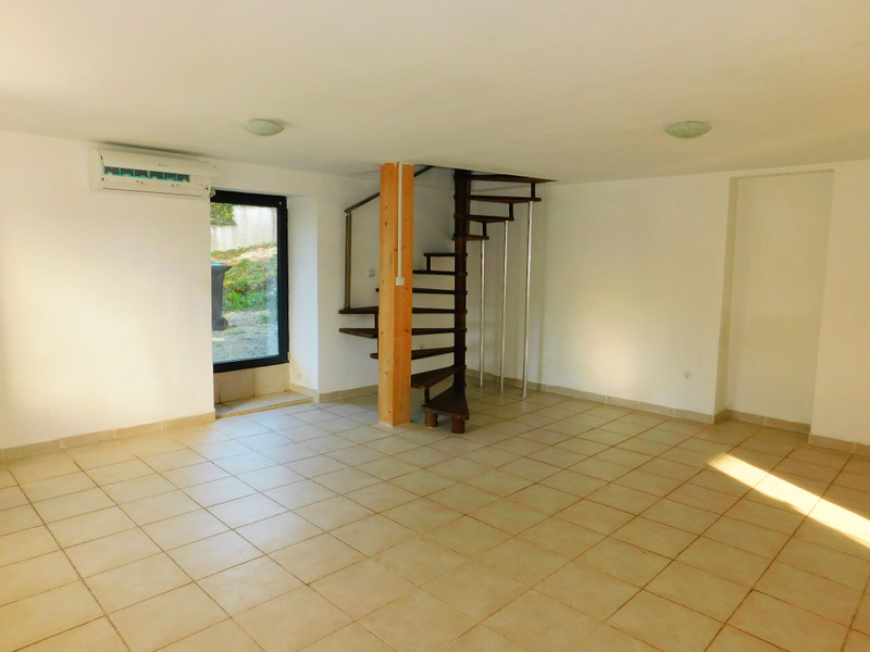 French property for sale in Châlus, Haute-Vienne - €194,400 - photo 2