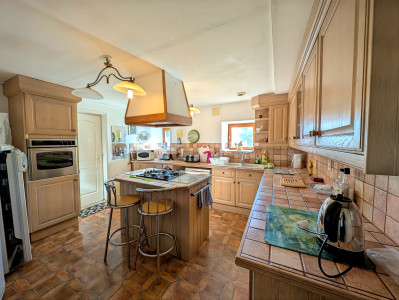 French property for sale in Mirambeau, Charente-Maritime - €318,000 - photo 5