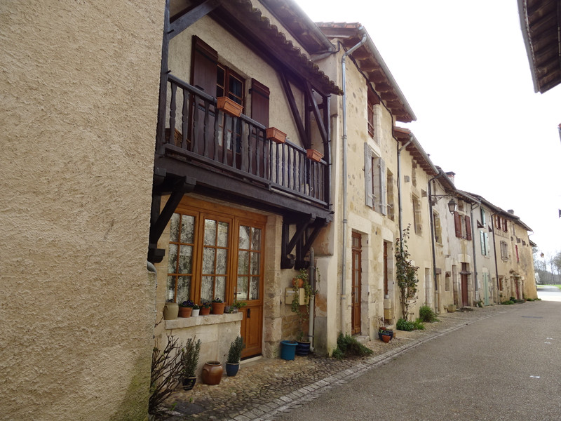 Maison à vendre en Aquitaine Dordogne SaintJeandeCôle Charmante maison de village du XVe