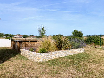 French property for sale in Agris, Charente - €243,700 - photo 8