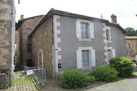 houses and homes for sale inManotCharente Poitou_Charentes