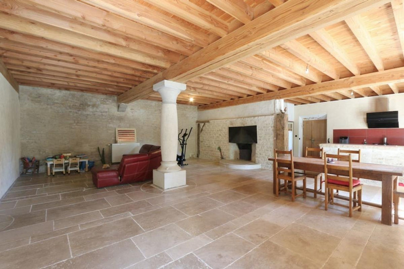 French property for sale in Montceau-et-Écharnant, Côte-d'Or - €350,000 - photo 4