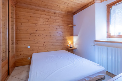 Ski property for sale in Courchevel Le Praz - €2,105,000 - photo 8