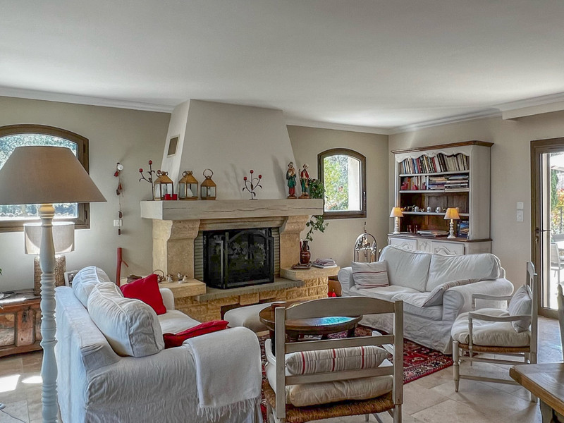 House for sale in Venasque Vaucluse Venasque. Stylish 4bedroom