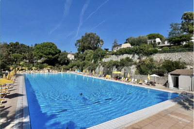 French property for sale in Villeneuve-Loubet, Alpes-Maritimes - €1,200,000 - photo 6