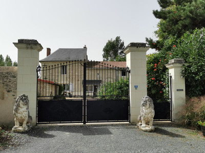 French property for sale in Saint-Macaire-du-Bois, Maine-et-Loire - €583,000 - photo 1