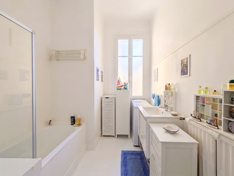 French property for sale in Nice, Alpes-Maritimes - €470,000 - photo 3