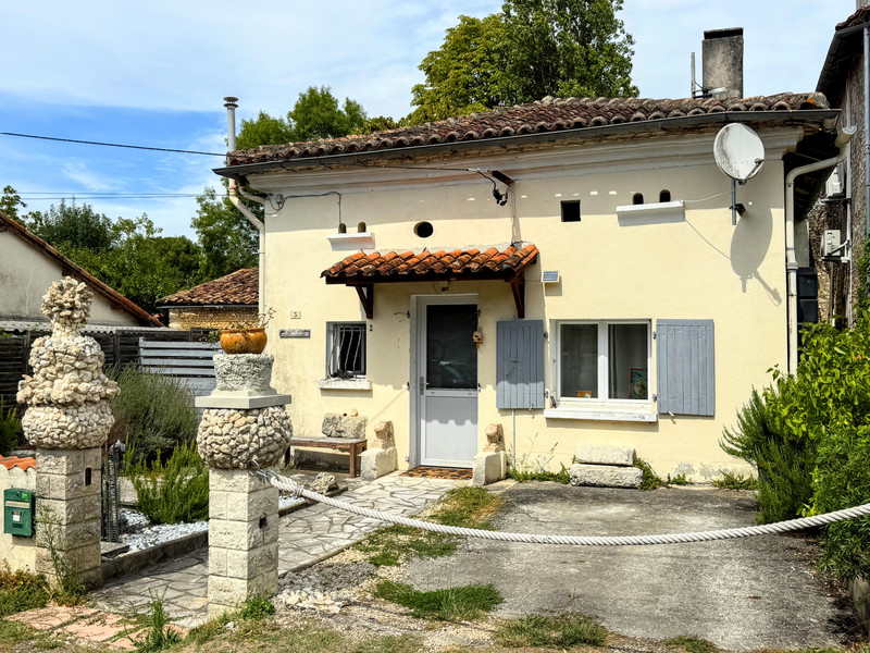 French property for sale in Rioux-Martin, Charente - €130,800 - photo 7