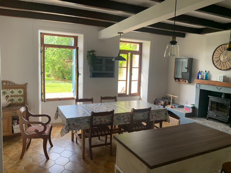 French property for sale in Coivert, Charente-Maritime - €199,800 - photo 3