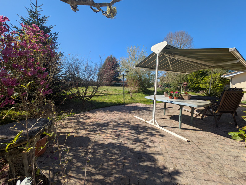French property for sale in Clérac, Charente-Maritime - €193,500 - photo 1