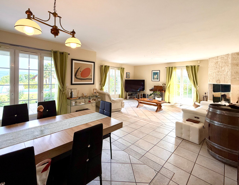 French property for sale in Messery, Haute-Savoie - €1,090,000 - photo 8