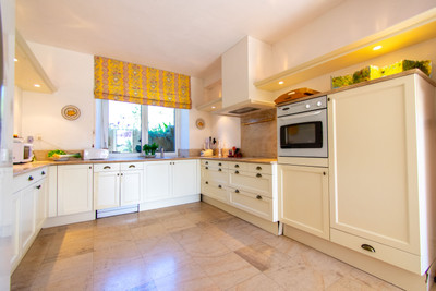 French property for sale in Saint-Frichoux, Aude - €478,000 - photo 8