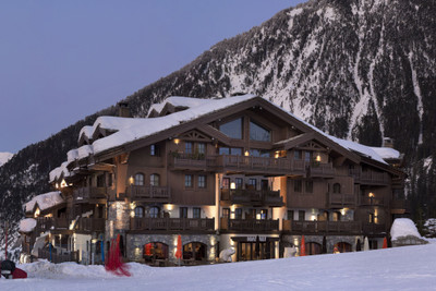 Appartements skis aux pieds à vendre à Courchevel, 3 vallées de 2 135 000€  à  2 500 000€