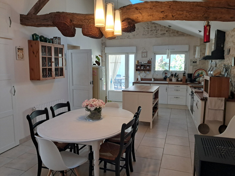 French property for sale in Blaye, Gironde - €299,980 - photo 4