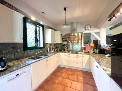 French property for sale in Estoher, Pyrénées-Orientales - €690,000 - photo 6