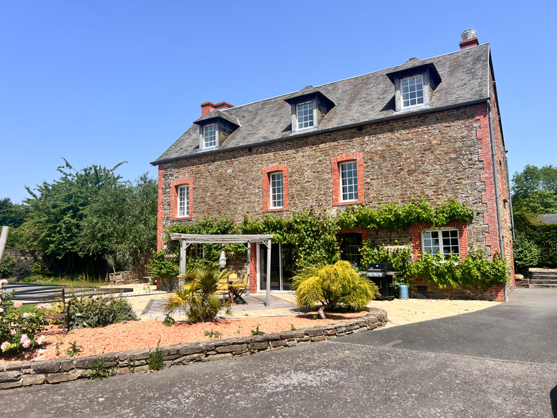 French property for sale in Clécy, Calvados - €432,000 - photo 1