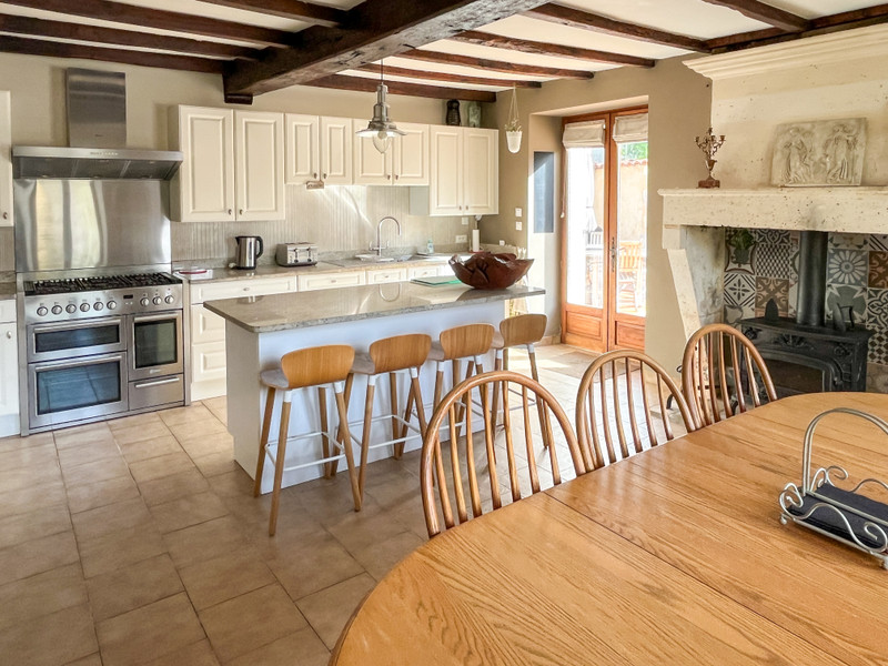 French property for sale in Sainte-Souline, Charente - €487,600 - photo 4