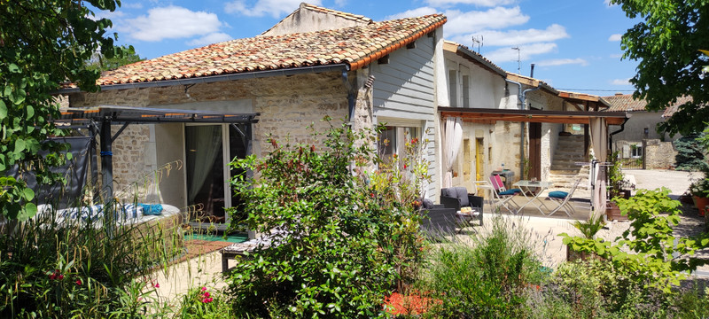 French property for sale in Chaunay, Vienne - €214,000 - photo 1