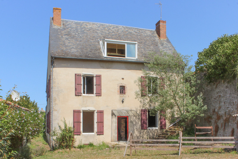 Maison à vendre à La Peyratte, Deux-Sèvres - 169.500 € - photo 1
