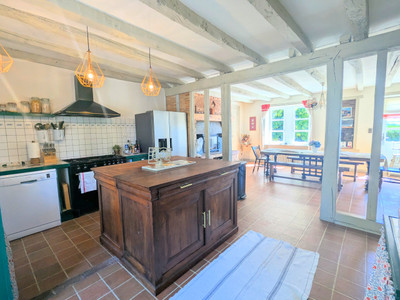 French property for sale in Saint-Priest-Ligoure, Haute-Vienne - €699,000 - photo 3