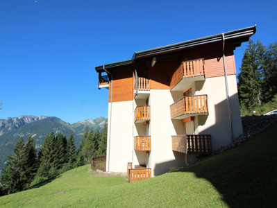 Maison à vendre à Le Biot, Haute-Savoie, Rhône-Alpes, avec Leggett Immobilier