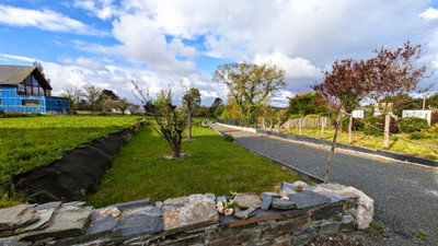 French property for sale in Locquirec, Finistère - €141,500 - photo 2