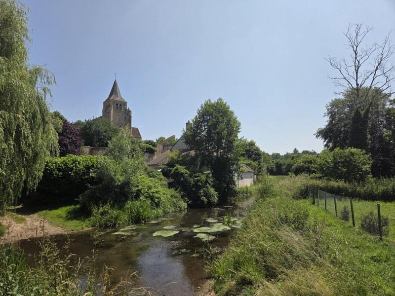 French property for sale in Ainay-le-Château, Allier - €369,000 - photo 6