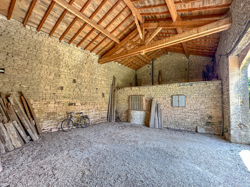 French property for sale in Ballans, Charente-Maritime - €224,950 - photo 9