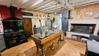 Maison à vendre à Saint-André-de-Double, Dordogne - 599.000 € - photo 2
