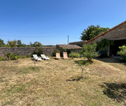 Propriété à vendre à Empuré, Charente - 199 000 € - photo n°2