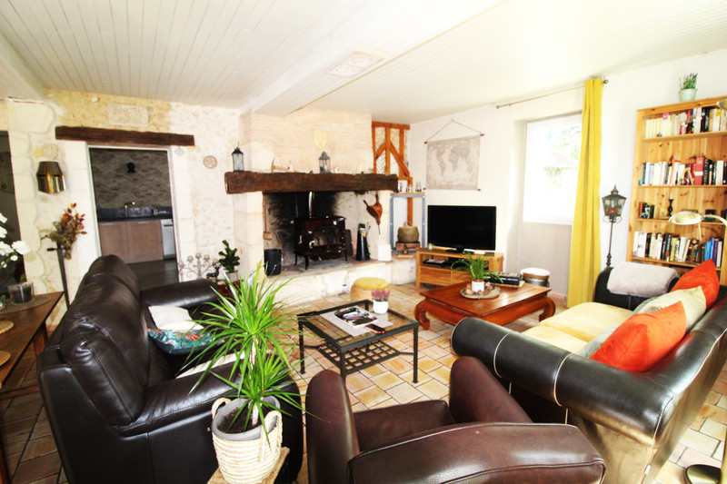 French property for sale in Saint-Jean-d'Ataux, Dordogne - €220,000 - photo 2