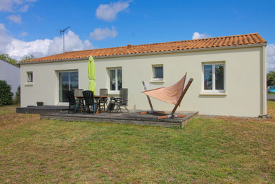 Maison à vendre à Mervent, Vendée, Pays de la Loire, avec Leggett Immobilier
