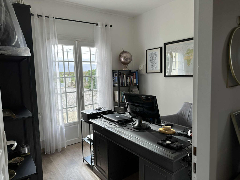 French property for sale in Saint-Seurin-de-Cadourne, Gironde - €312,900 - photo 7