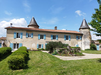 Chateau à vendre à Civray, Vienne - 695.000 € - photo 2