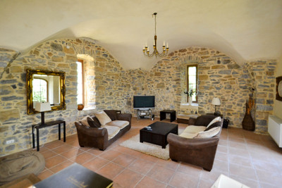 Beautifully restored stone Maison de Maître with land and swimming pool, close to Anduze