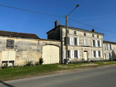 Maison à vendre à Mérignac, Charente, Poitou-Charentes, avec Leggett Immobilier