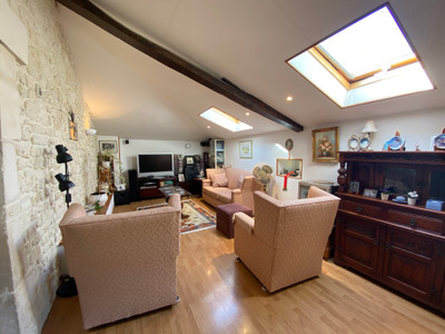 French property for sale in Jonzac, Charente-Maritime - €328,600 - photo 11