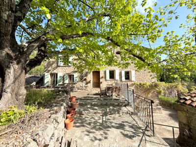 French property for sale in Seillans, Var - €750,000 - photo 1