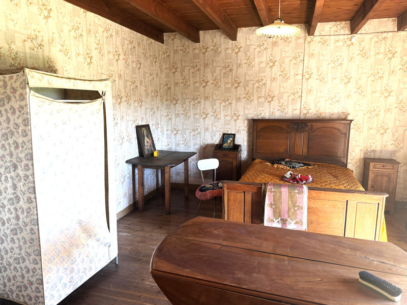 French property for sale in Queaux, Vienne - €53,600 - photo 5
