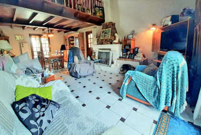 French property for sale in Bertric-Burée, Dordogne - €211,800 - photo 3